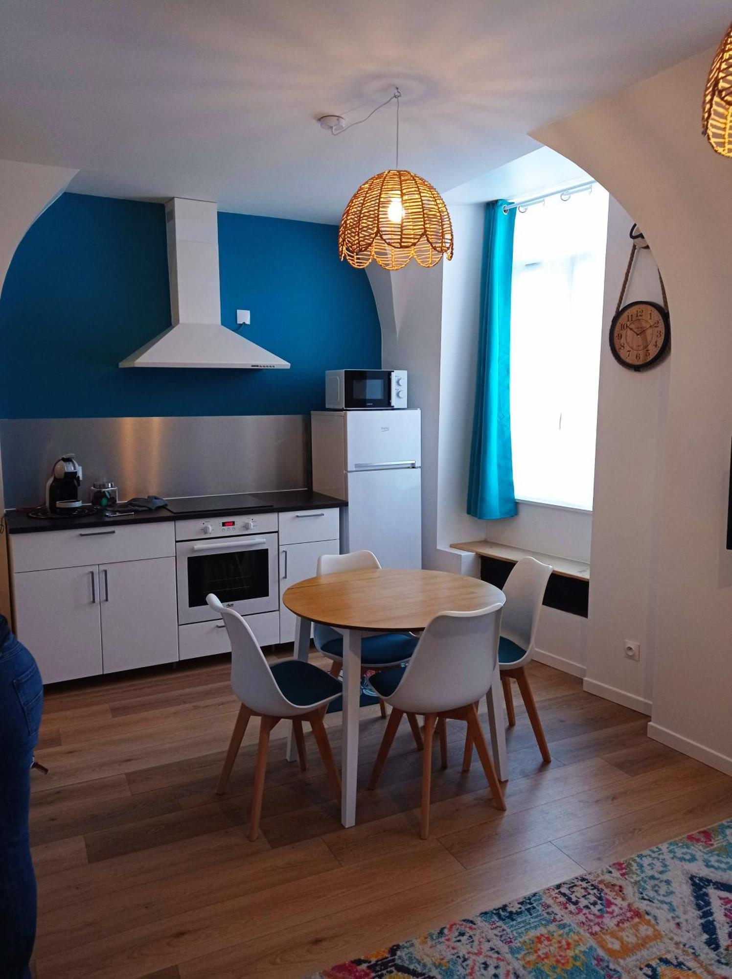 Charmant Appartement, 1 Chambre, En Centre Historique Анноне Экстерьер фото